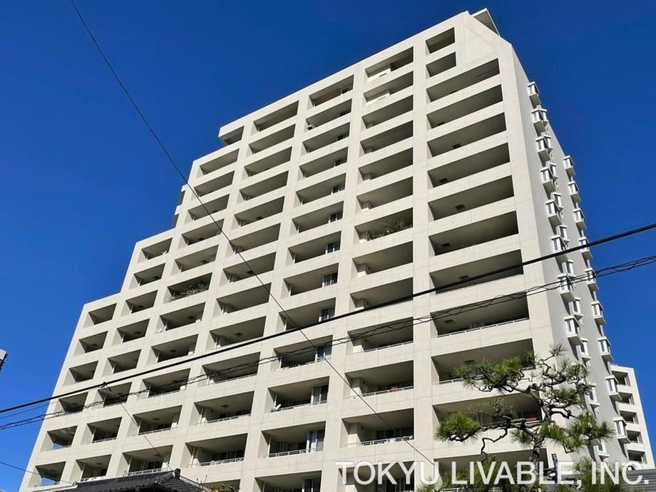 3LDK apartment in Higashi Ward, Nagoya, Aichi - Photo 1
