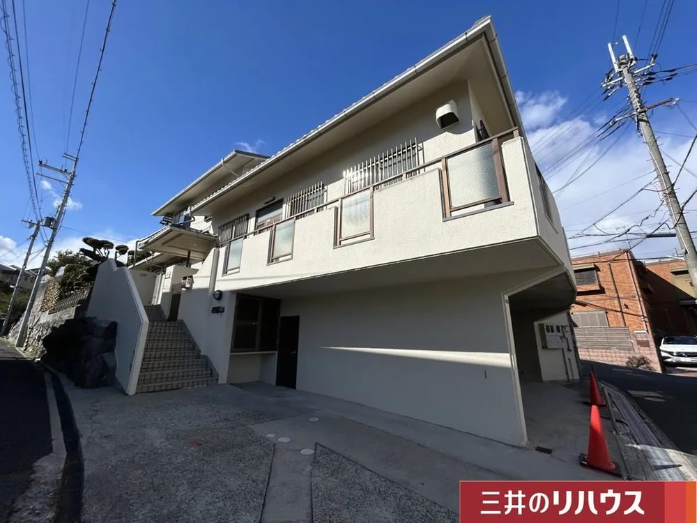 5DK house in Suita, Osaka - Photo 1