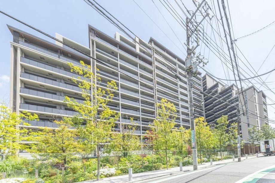 3LDK apartment in Toshima Ward, Tokyo - Photo 1