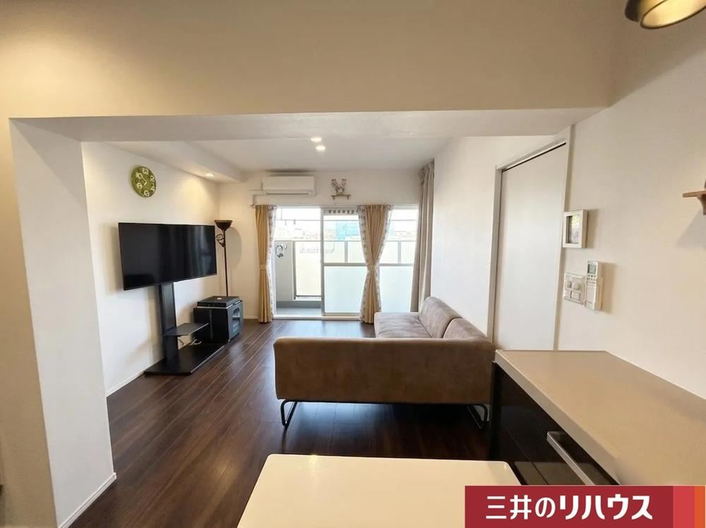 2LDK apartment in Nerima Ward, Tokyo - Photo 1