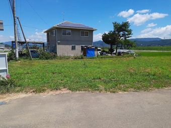 plot of land in Saku