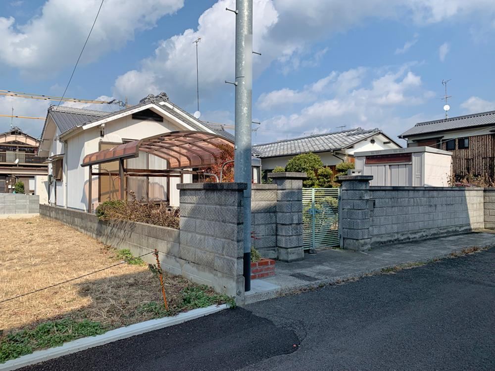 2DK+S house in Matsuyama, Ehime - Photo 1