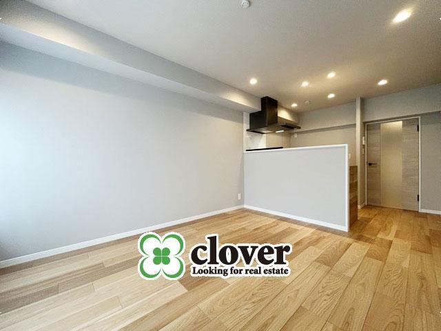 2LDK apartment in Toshima Ward, Tokyo - Photo 1