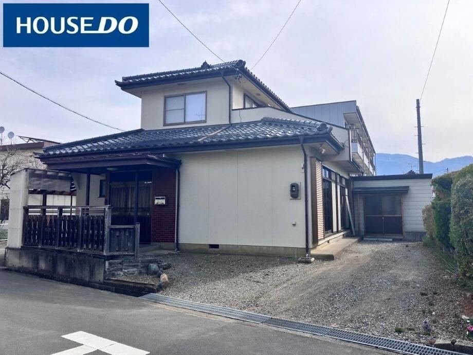 4LDK house in Shiojiri, Nagano - Photo 1