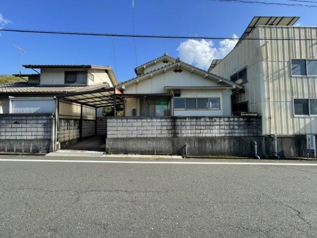 5DK house in Fukuyama, Hiroshima - Photo 1
