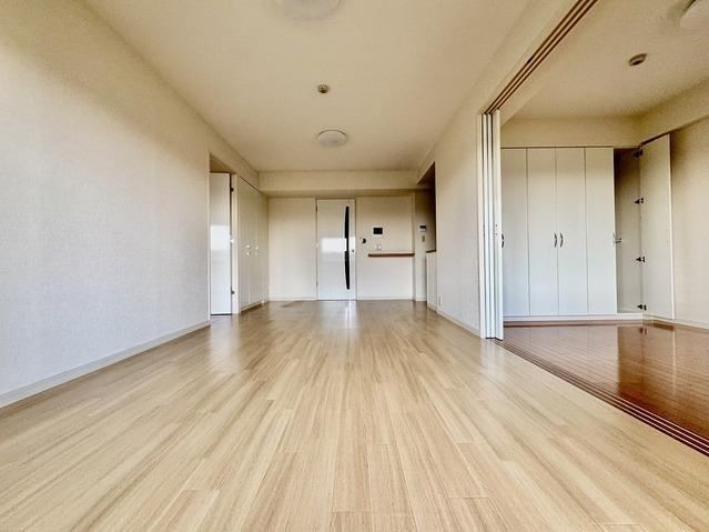 3LDK apartment in Kasukabe, Saitama - Photo 1