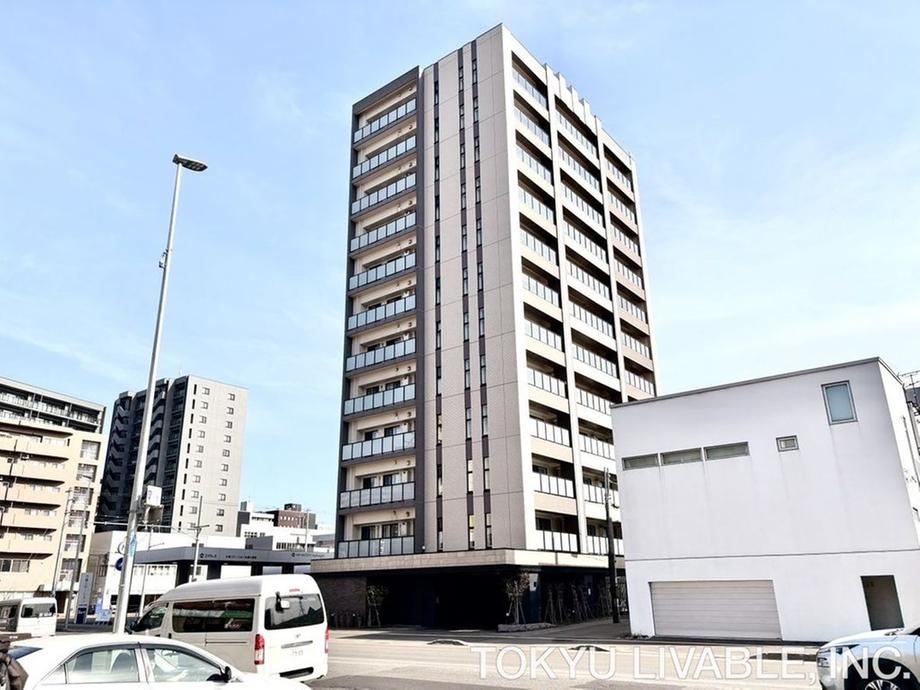 3LDK apartment in Chuo Ward, Sapporo, Hokkaido - Photo 1