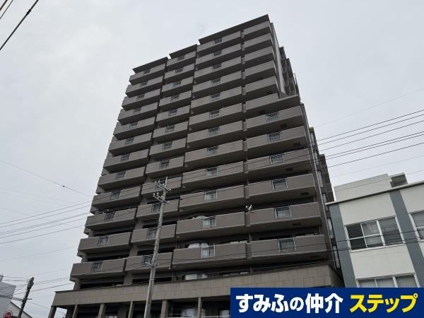 2LDK apartment in Iwakuni, Yamaguchi - Photo 1