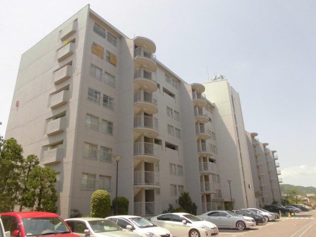 3LDK apartment in Yamashina Ward, Kyoto - Photo 1