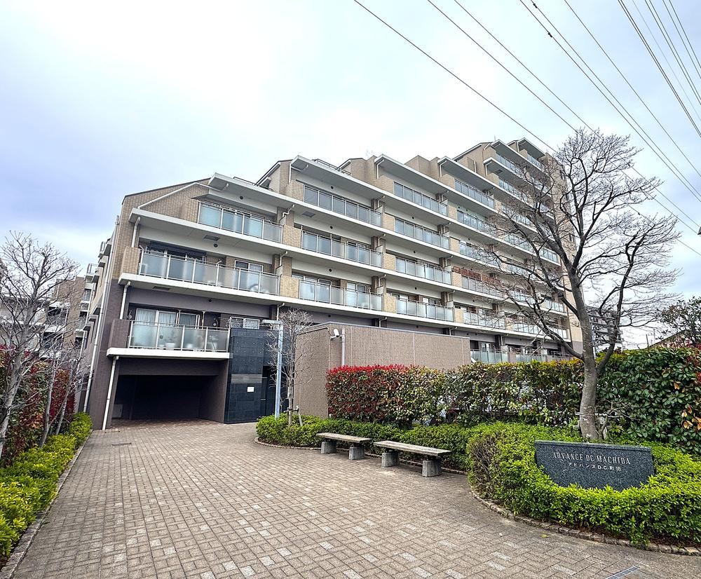 3LDK apartment in Minami Ward, Sagamihara, Kanagawa - Photo 1