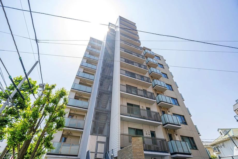 2LDK apartment in Toshima Ward, Tokyo - Photo 1