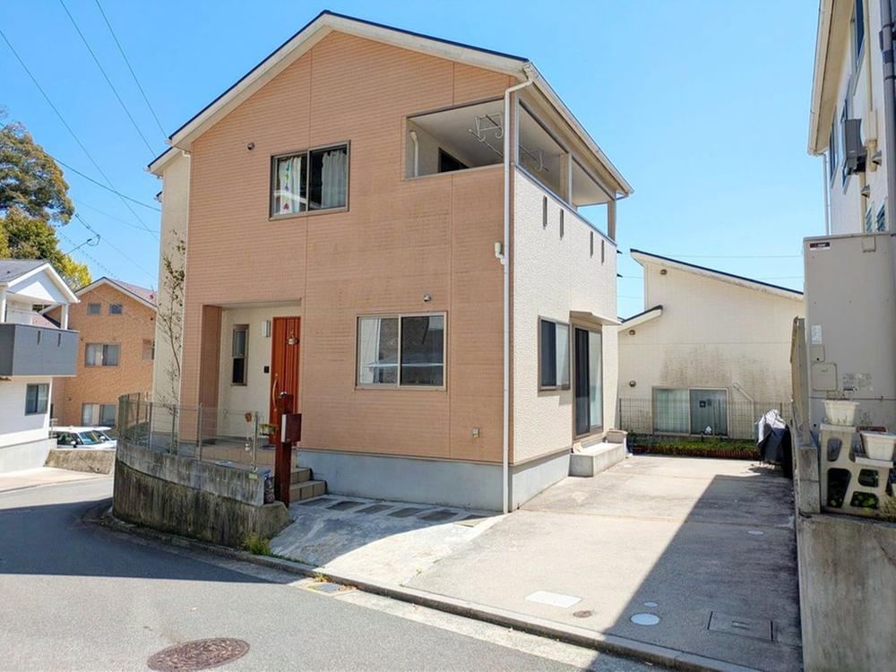 4LDK house in Asaminami Ward, Hiroshima - Photo 1