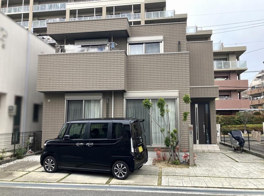 4LDK house in Toyonaka, Osaka - Photo 1