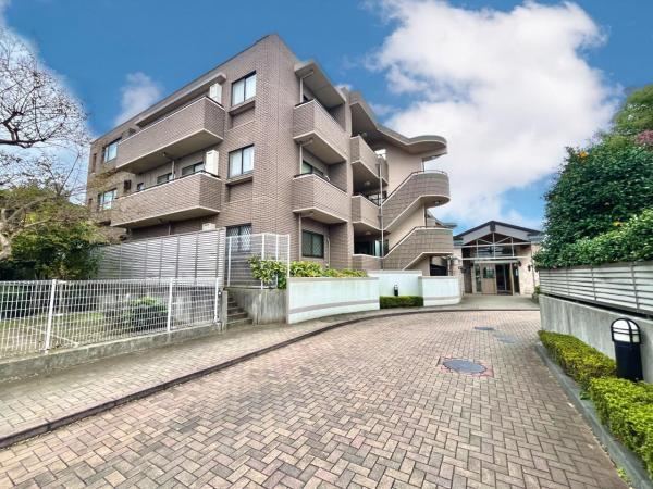 3LDK apartment in Kashiwa, Chiba - Photo 1