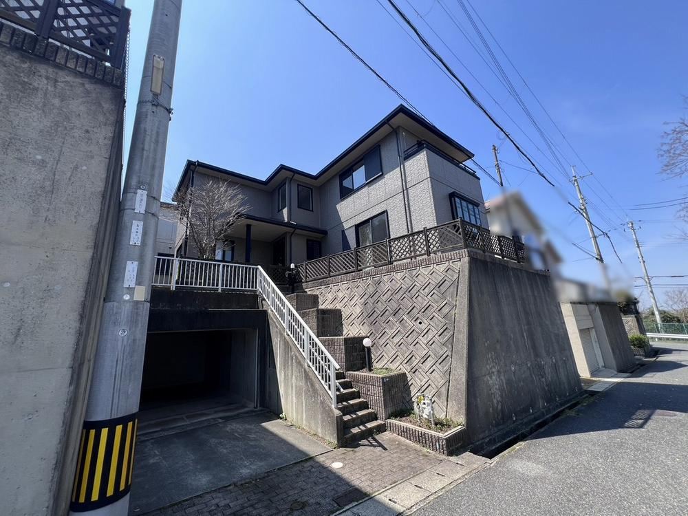 4LDK house in Kita Ward, Kobe, Hyogo - Photo 1