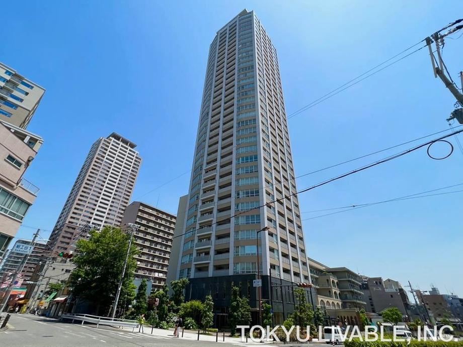 3LDK apartment in Tennoji Ward, Osaka - Photo 1