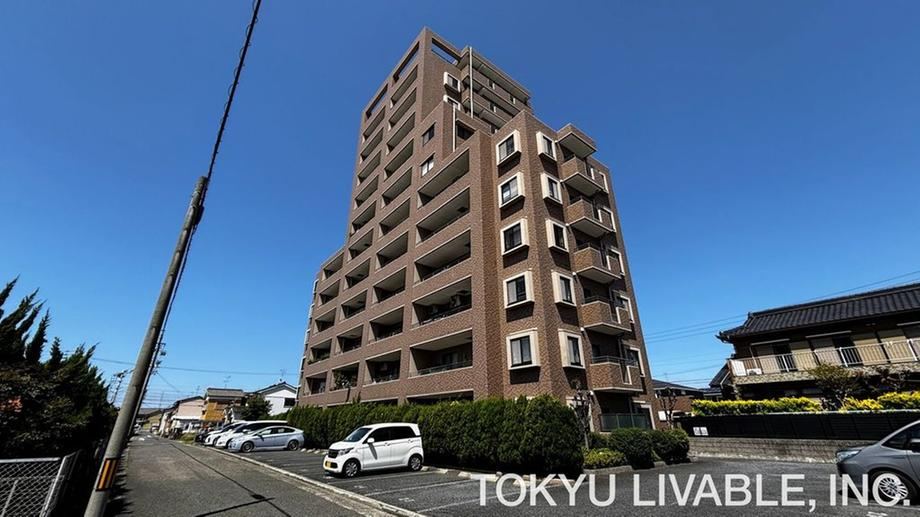 3LDK apartment in Minato Ward, Nagoya, Aichi - Photo 1