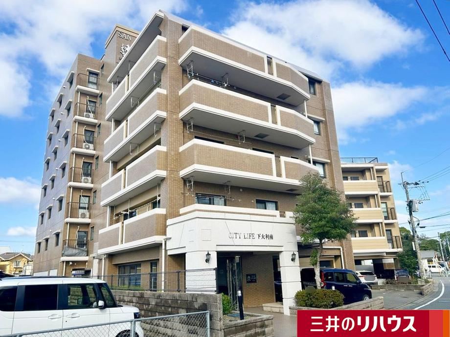 3LDK apartment in Dazaifu, Fukuoka - Photo 1