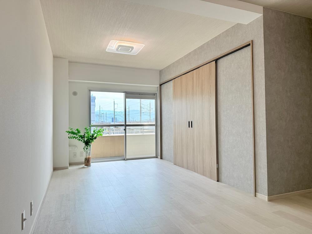 2LDK+S apartment in Higashi Ward, Hiroshima - Photo 1