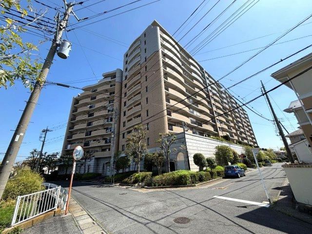 4LDK apartment in Shiraoka, Saitama - Photo 1