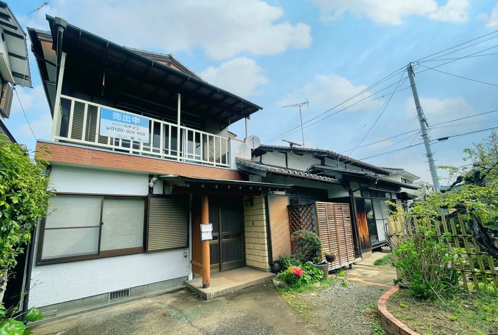 6DK house in Kurume, Fukuoka - Photo 1