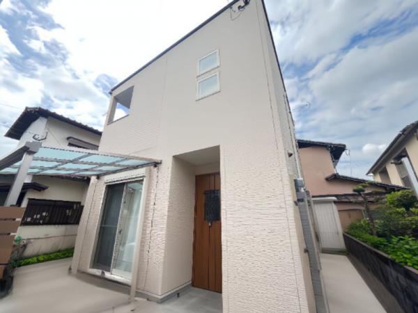 3LDK house in Onojo, Fukuoka - Photo 1