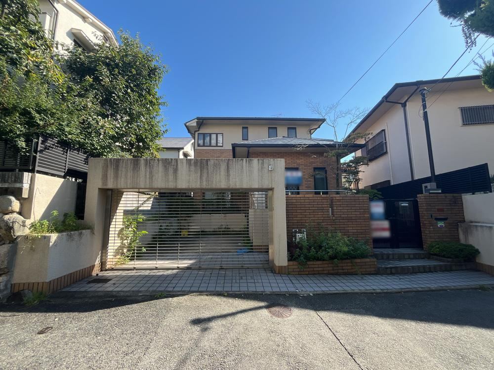 5LDK+S house in Higashinada Ward, Kobe, Hyogo - Photo 1