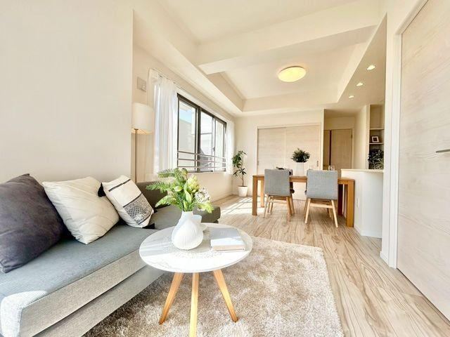 3LDK apartment in Edogawa Ward, Tokyo - Photo 1