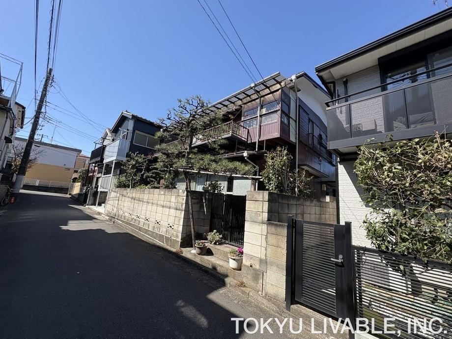 119 m² land in Mitaka, Tokyo - Photo 1