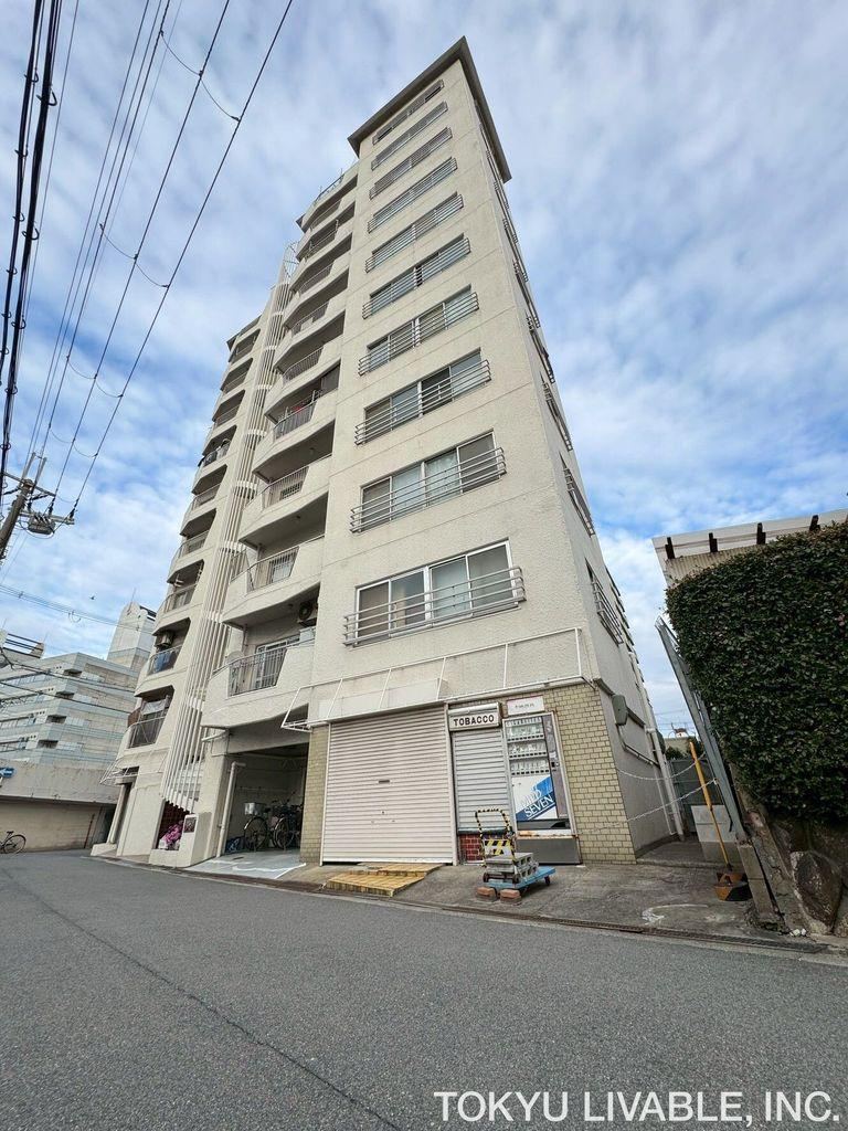 2LDK apartment in Yodogawa Ward, Osaka - Photo 1
