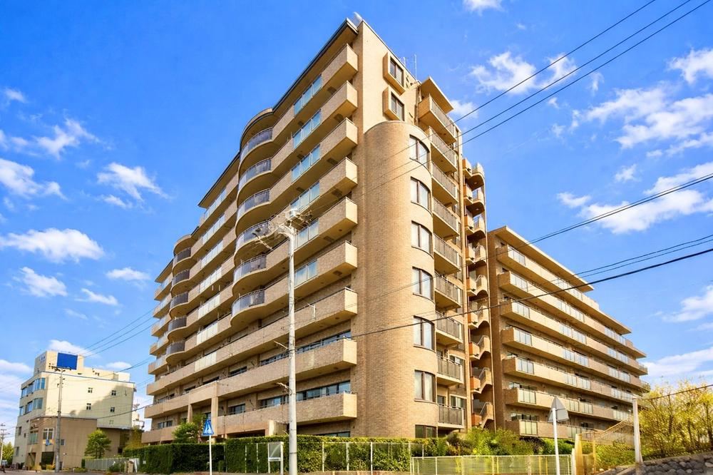 3LDK apartment in Fujisawa, Kanagawa - Photo 1