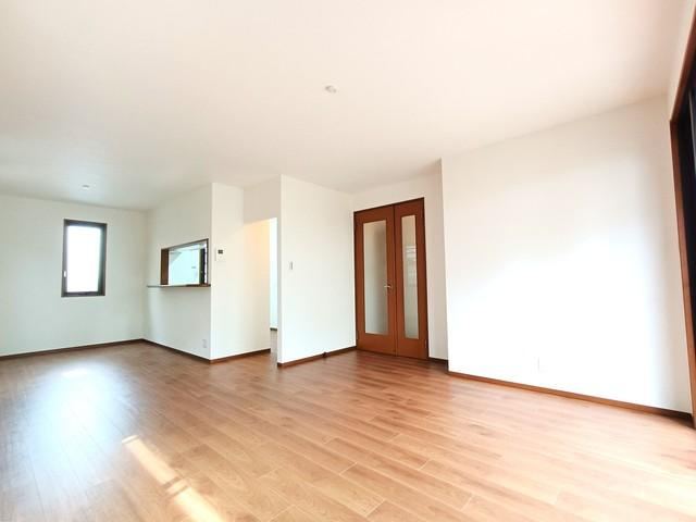 4LDK house in Hanamigawa Ward, Chiba - Photo 1