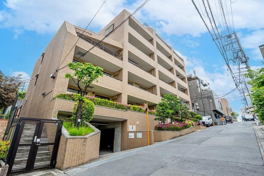 2LDK apartment in Miyamae Ward, Kawasaki, Kanagawa - Photo 1