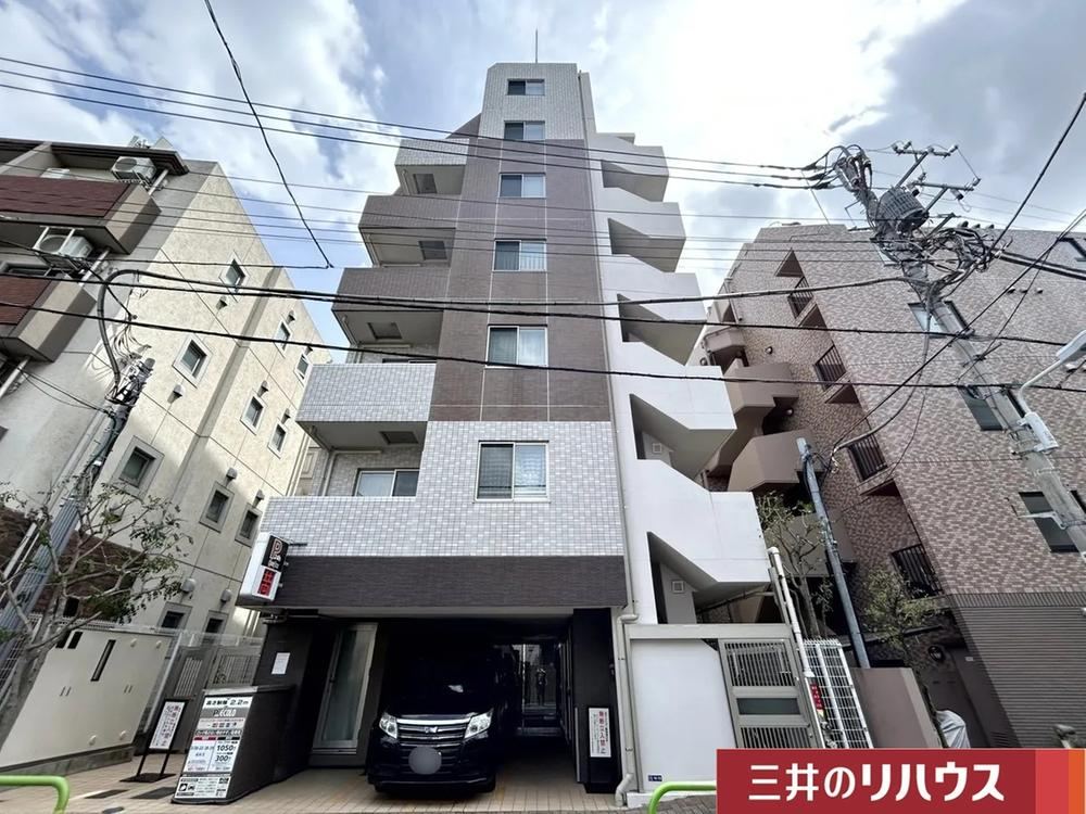 studio apartment in Taito Ward, Tokyo - Photo 1