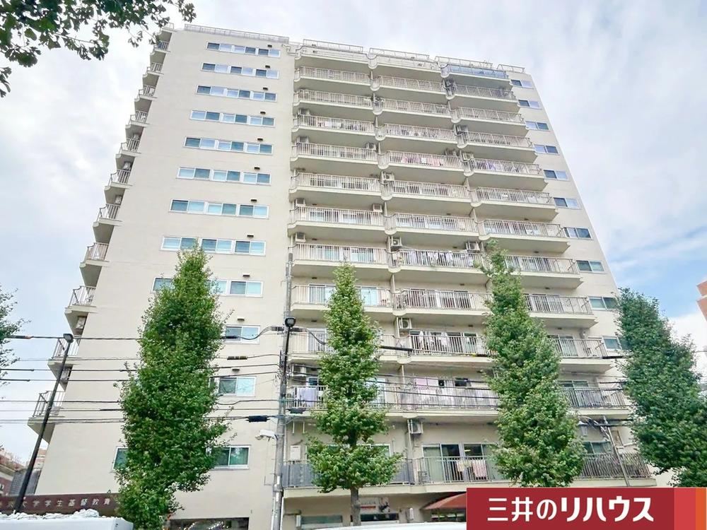 3LDK apartment in Bunkyo Ward, Tokyo - Photo 1