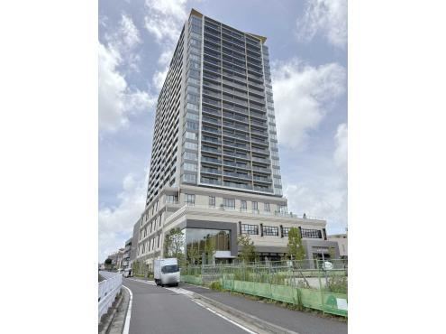 2LDK apartment in Kanagawa Ward, Yokohama, Kanagawa - Photo 1