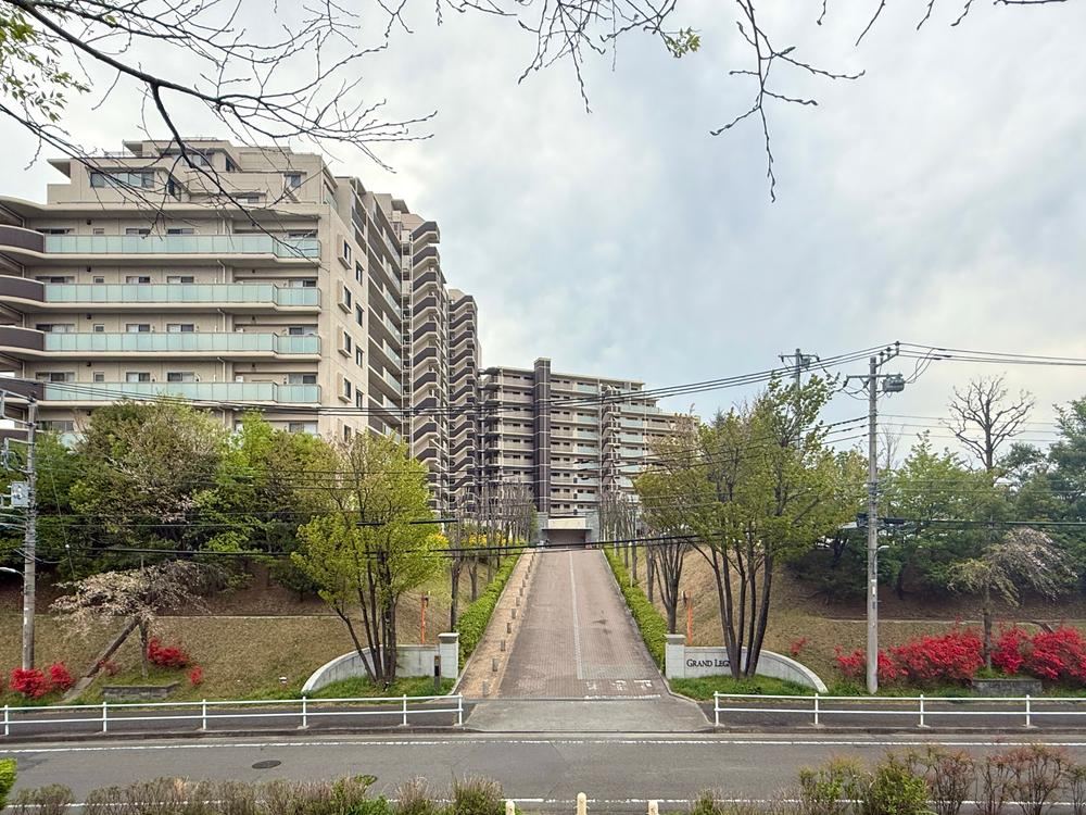 3LDK apartment in Hachioji, Tokyo - Photo 1