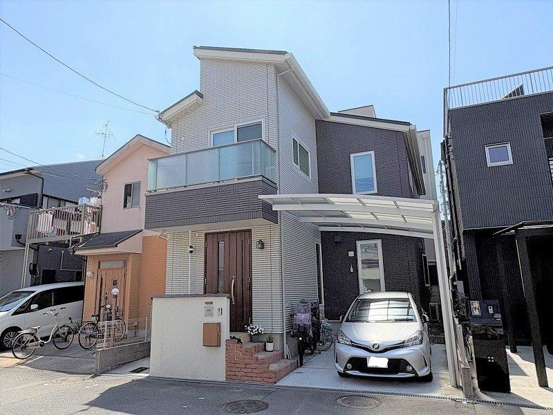 4LDK house in Higashiosaka, Osaka - Photo 1