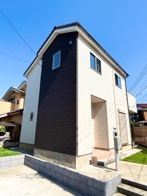 4LDK house in Kashiwa, Chiba - Photo 1