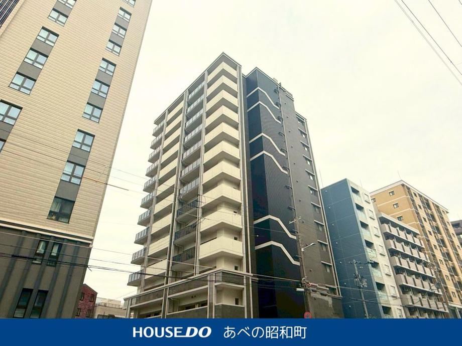 2LDK+S apartment in Tennoji Ward, Osaka - Photo 1