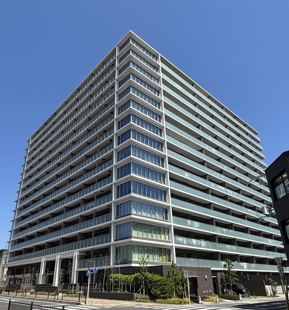 4LDK apartment in Muko, Kyoto - Photo 1