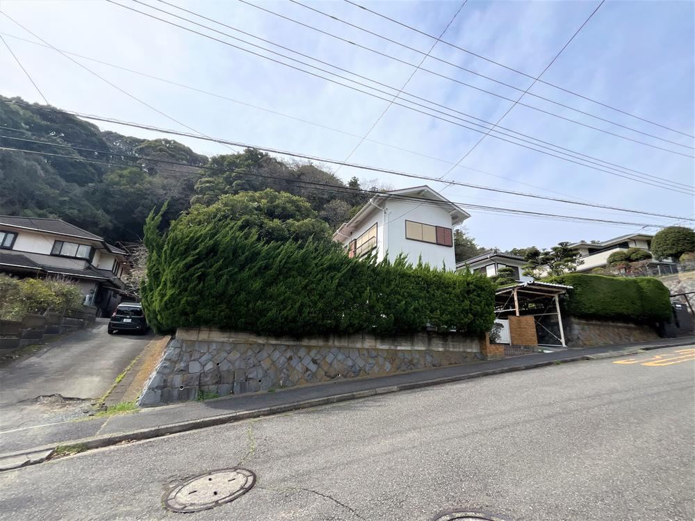 348 m² land in Hayama, Miura District, Kanagawa - Photo 1