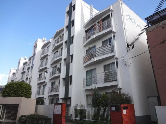 3DK apartment in Amagasaki, Hyogo - Photo 1