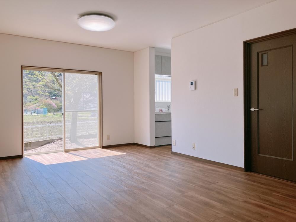 4LDK house in Hatsukaichi, Hiroshima - Photo 1