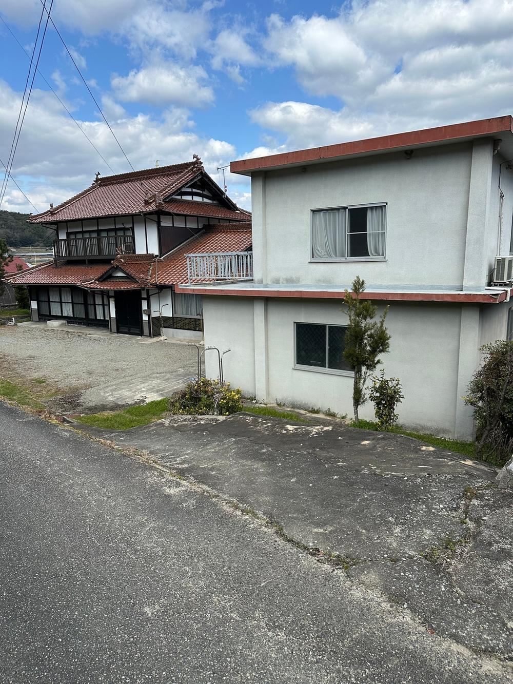 4DK house in Mihara, Hiroshima - Photo 1