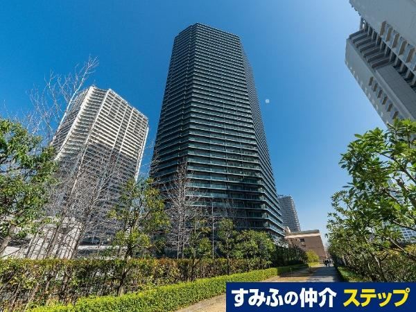 4LDK apartment in Minato Ward, Tokyo - Photo 1