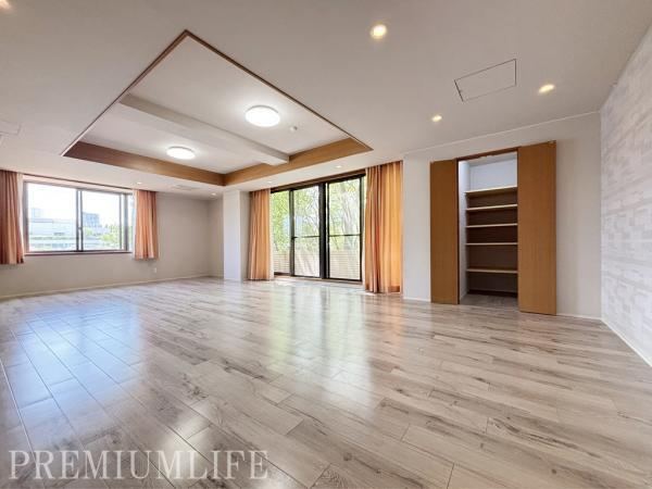 3LDK apartment in Minato Ward, Tokyo - Photo 1