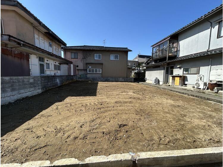 187 m² land in Kanazawa, Ishikawa - Photo 1