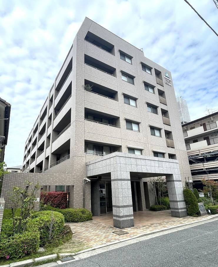 3LDK apartment in Nishi Ward, Hiroshima - Photo 1