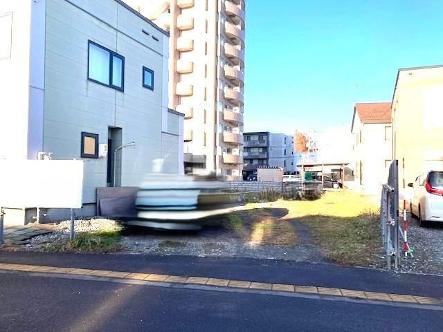 185 m² land in Shiroishi Ward, Sapporo, Hokkaido - Photo 1